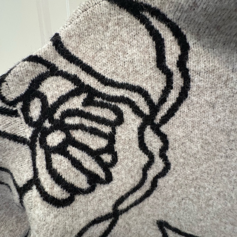 RARE Joseph Ribkoff Women's Modern Floral Sweater Sz M Classic Quiet Luxury NEW - Picture 3 of 12